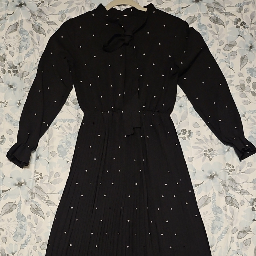 Black Long-Sleeve Polka Dot Tie-Neck Midi Dress